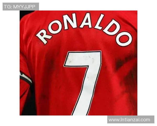 足球明星选择袜子的最佳品牌与款式解析助你提升球场表现 足球明星选择袜子的最佳品牌与款式解析助你提升球场表现