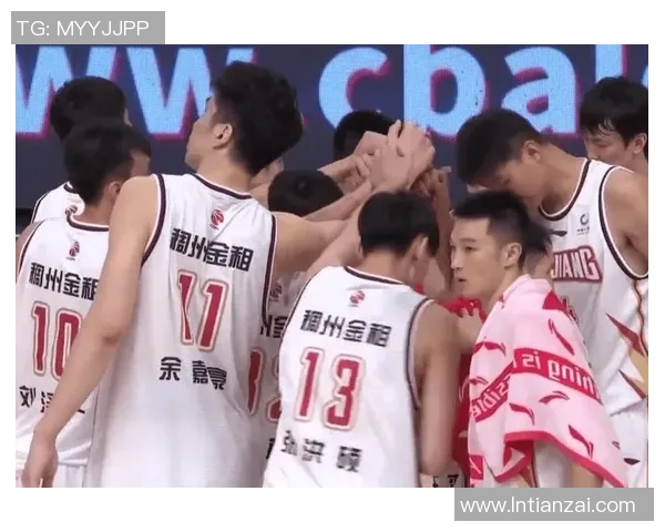 西安篮球队以73分稳居世锦赛积分榜首位展现强劲实力 西安篮球队以73分稳居世锦赛积分榜首位展现强劲实力