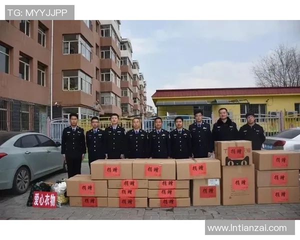 足球明星用爱心传递温暖助力贫困儿童追梦的感人故事